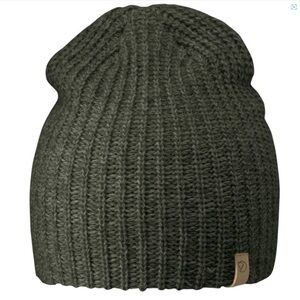 Fjallraven Ovik Ribbed knit Beanie in grey